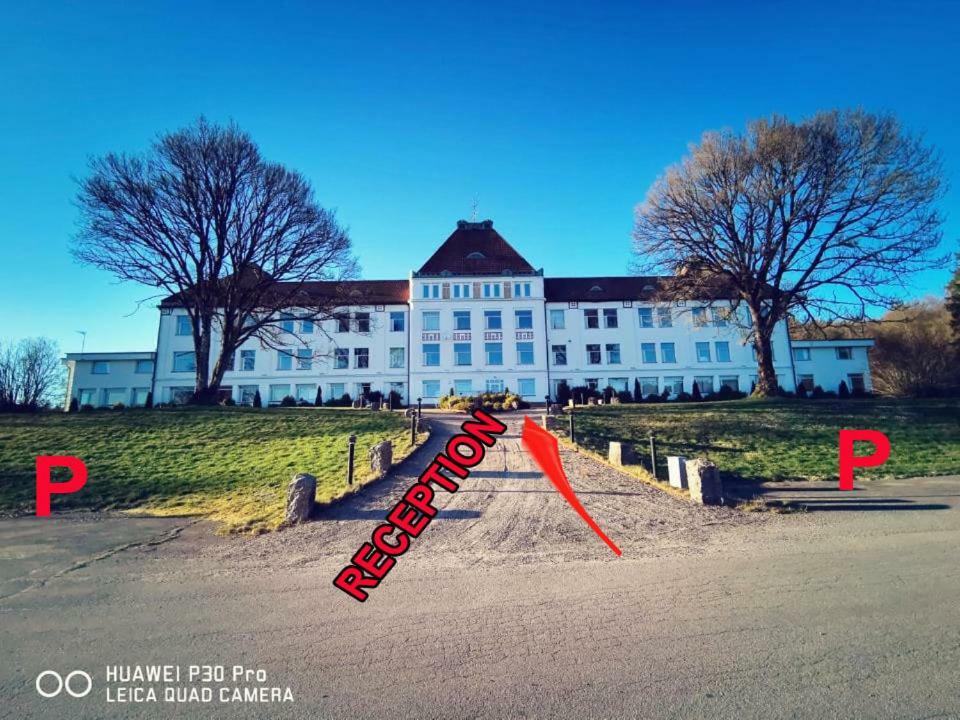 Liahof Hotel Ullared Exterior photo